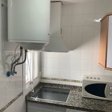 Alcaravan 30 *